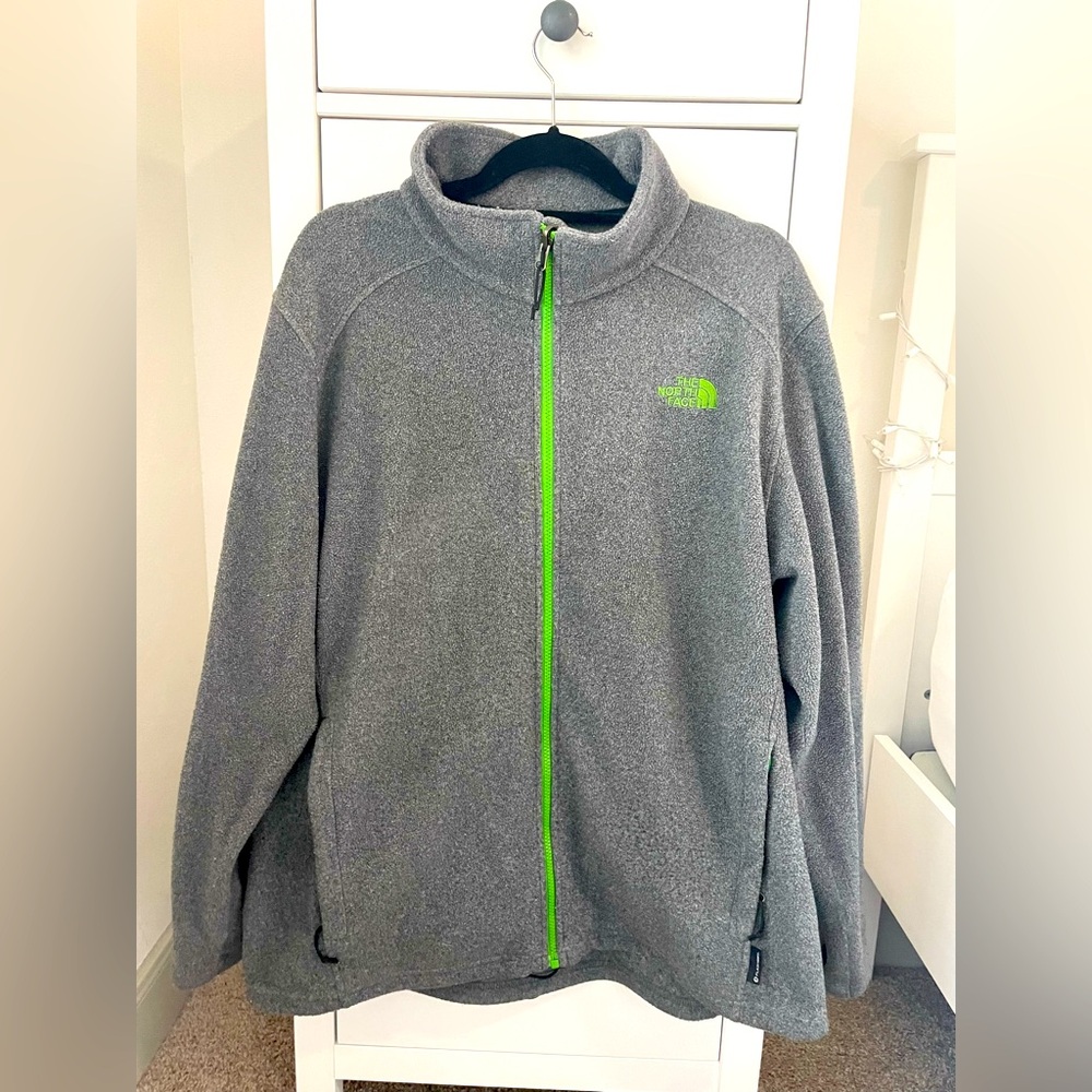 Men’s North Face Jacket